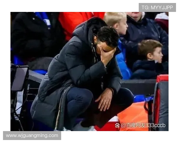 曼联战术失误：阿莫林实验的失败与卢克-肖的尴尬角色