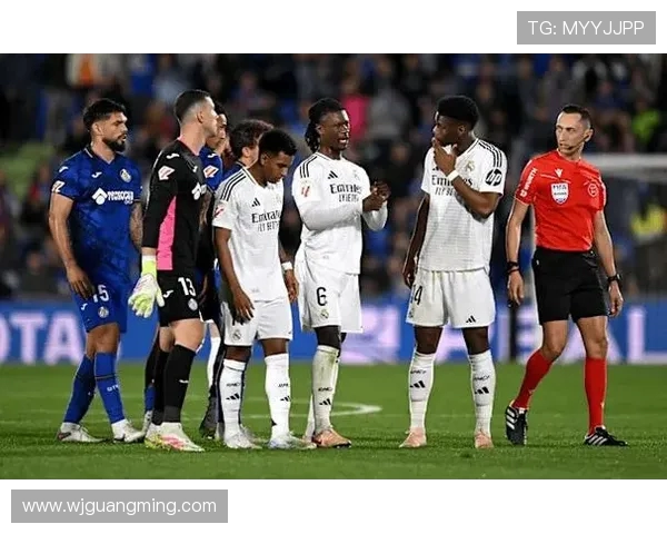 西甲｜后有追兵前有堵截，阿隆索的皇马为何越来越尴尬？