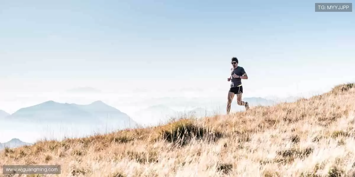 汗水与荣耀同在，见证冠军诞生的瞬间！⚽